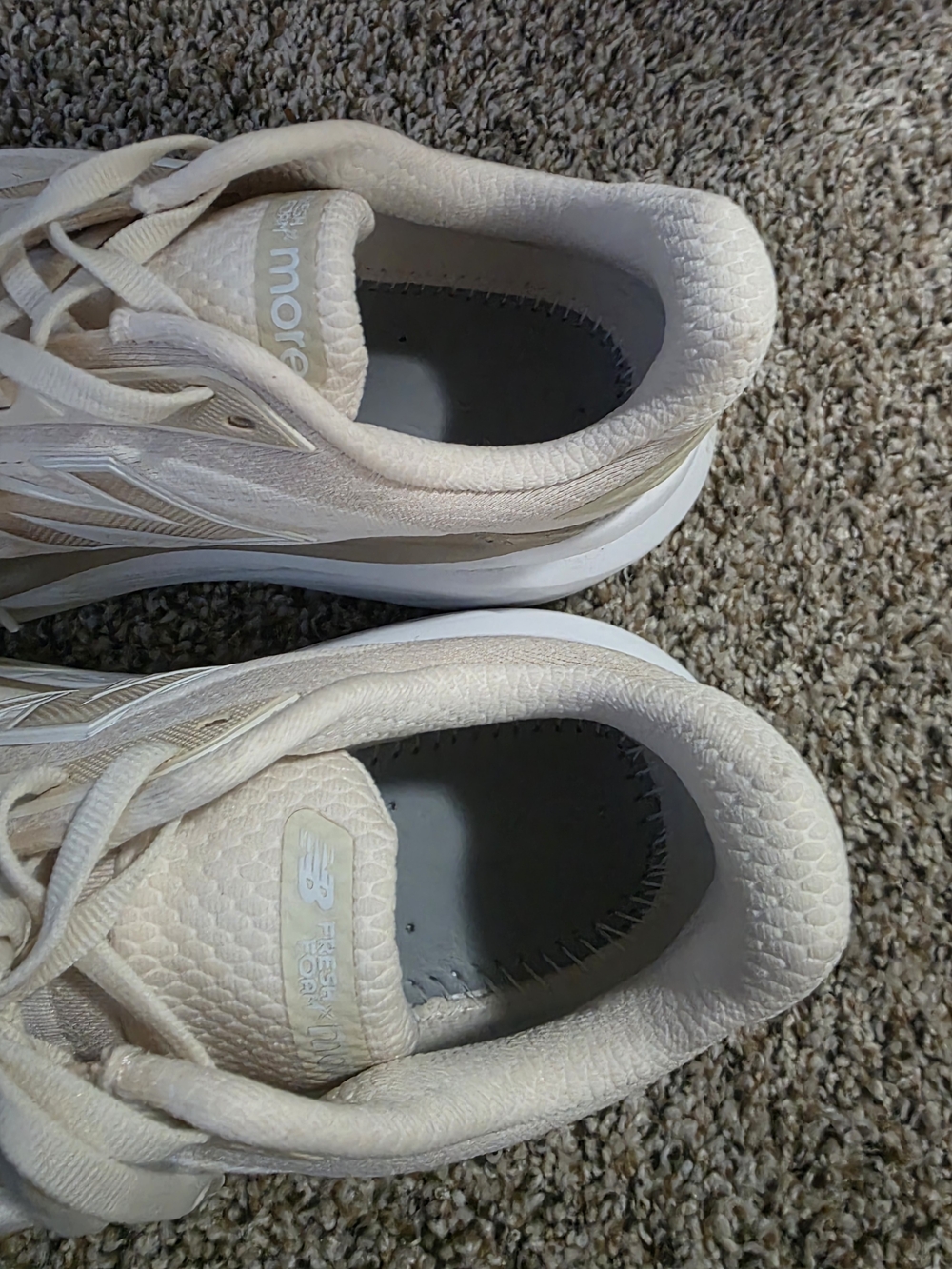 New Balance Cream/Tan Women's Lightweight Running Sneakers - Picture 3 of 9